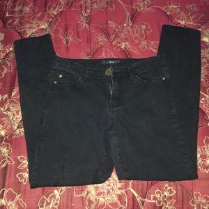 black skinny jeans
